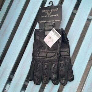 Wilson’s Women Premium Motorcycle Gloves, Size M, Black